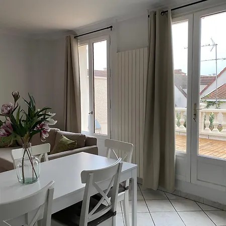 Apartment Duplex Cosy Tres Proche De La Defense